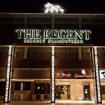 The Regent Hotell Chandīgarh Exteriör bild